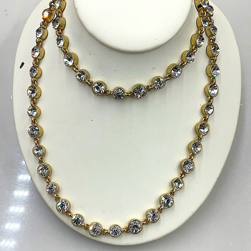 Chico’s 32” Elegant Gold Necklace With 60 Stunning Sparkling Crystals - Picture 3 of 7